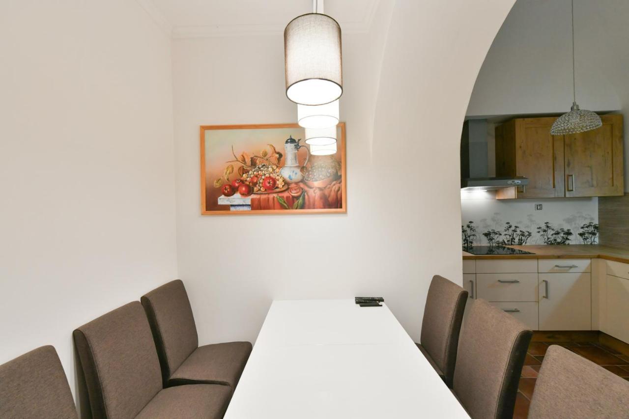 Apartmany Na Namesti 85 Jindřichŭv Hradec Kültér fotó