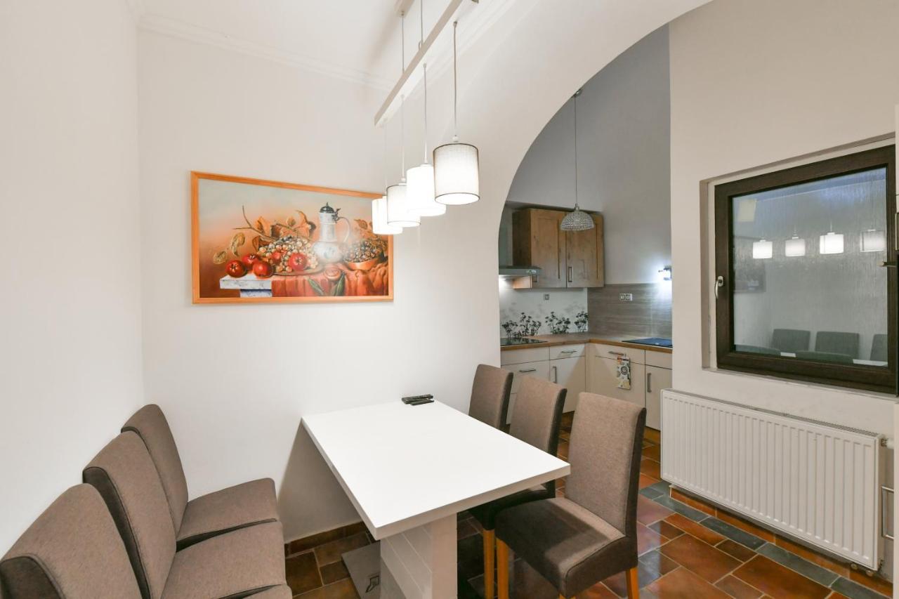 Apartmany Na Namesti 85 Jindřichŭv Hradec Kültér fotó